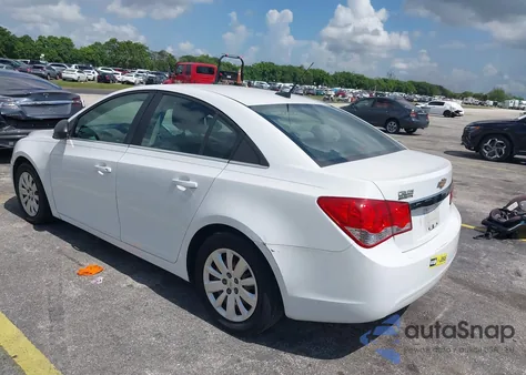 2011 Chevrolet Cruze Ls z USA, uszkodzony, nr VIN 1G1PC5SH8B7222360
